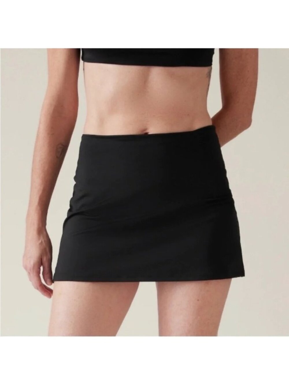 Athleta Tidal Swim Skirt in Black Size Large